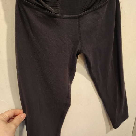 Beyond The Bump Yoga Black Cropped Capri Maternity Leggings Sz M Athletic Casual - Picture 3 of 8